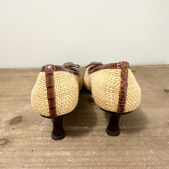 Stuart Weitzman Woven Kitten Heels Size 7.5 - Picture 6 of 7